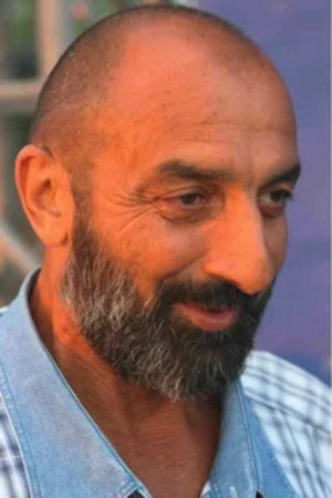 Vladimir Episkoposyan in The Deerslayer
