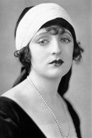 Carmel Myers in A Lady Surrenders
