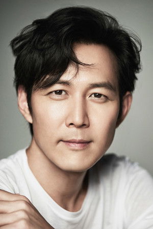 Lee Jung-jae in Hunt