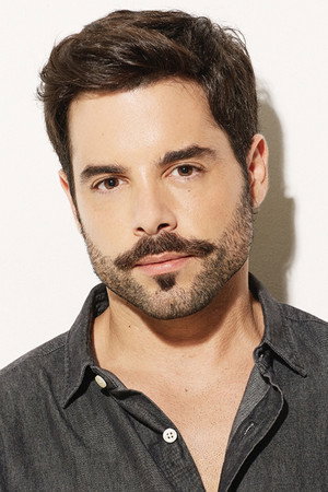 Pedro Carvalho in Catarina and the others