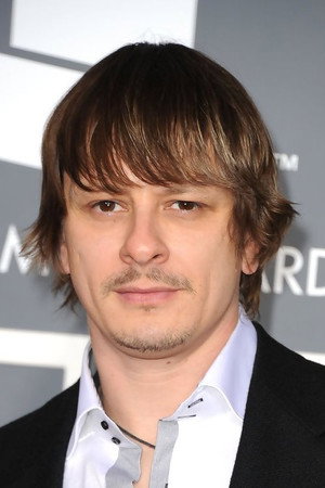 Ray Luzier in Korn: Monumental