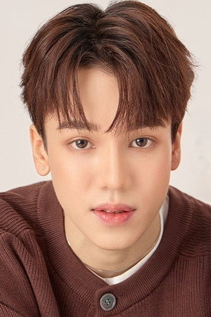Nattanon Tongsaeng in LYKN Day1 to Debut