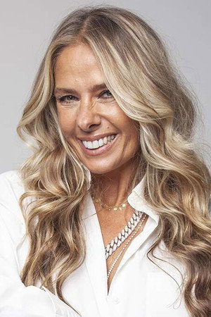 Adriane Galisteu in Senna 30 Anos: O Dia que Ainda Não Terminou