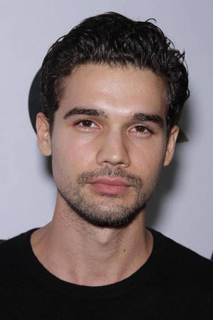 Steven Strait in 10 000 BC