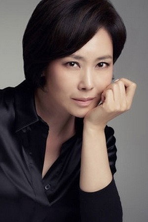 Ji Soo-won in The Quiet Family