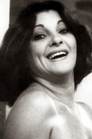 Yara Amaral in King of the Night