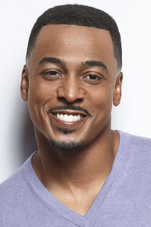 RonReaco Lee in A Very Merry Beauty Salon