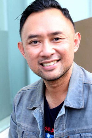 Ronal Surapradja in Mau Jadi Apa?
