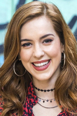 Sophia Abrahão in Letícia