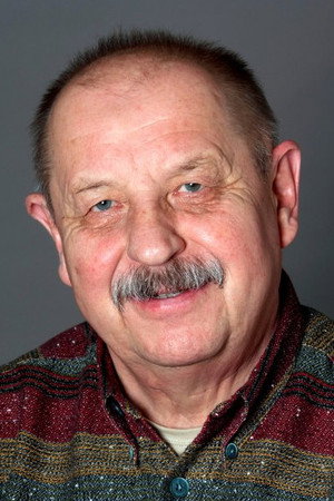 Oldřich Vlach in Cutting It Short