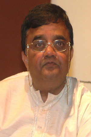 Dwarakish in C.I.D. Rajanna