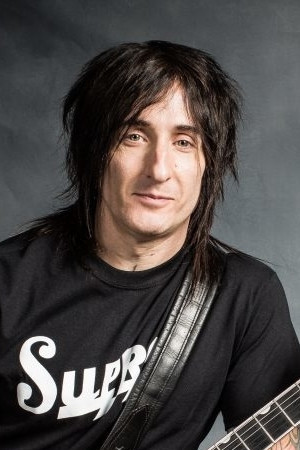 Richard Fortus in Guns N  Roses  Appetite for Democracy     Live at the Hard Rock Casino  Las Vegas