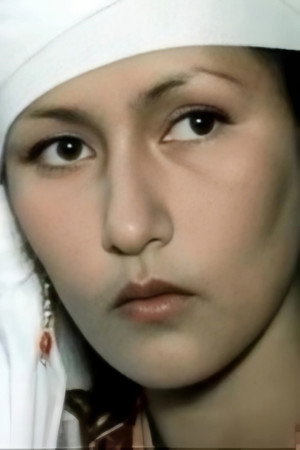Gulnara Chokubaeva in The Descendant of the Snow Leopard