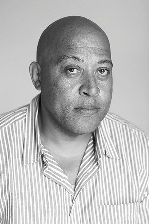 Keith Randolph Smith in Dead Dogs Lie