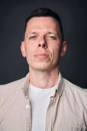 Lee Comley in Ghost