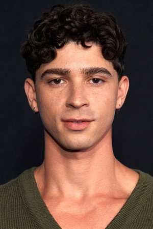 Isaac Powell in Susie Searches