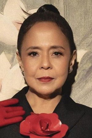 Dolly de Leon in Triangle of Sadness