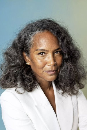 Mara Brock Akil in 7 Piano Sketches