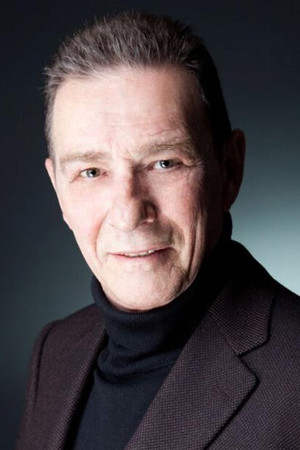 Héctor Colomé in La reina del mate