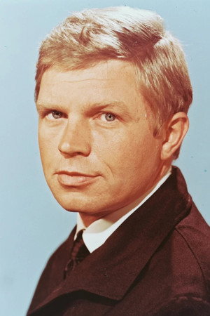 Hardy Krüger in The Defector