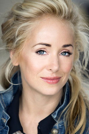 Mariloup Wolfe in Taking the Plunge 2
