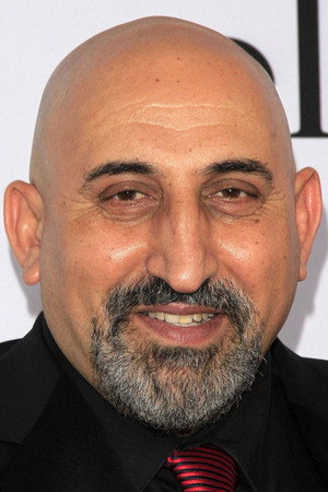 Marco Khan in 10 000 BC