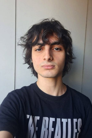 André Macedo in Acrônico
