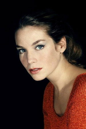Alexandra Stewart in Zeppelin