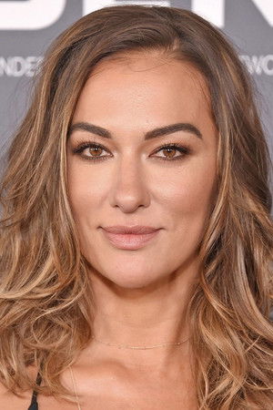 Tasya Teles in 37 Teen