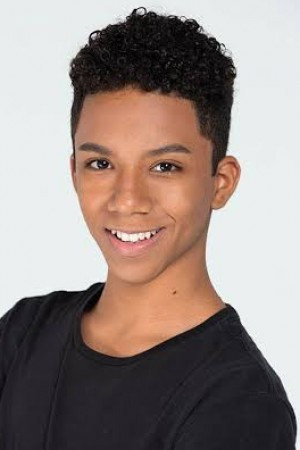 Gabriel Lima in Confessions of an Invisible Girl