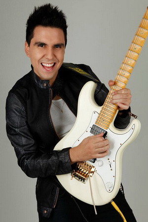 Joe Basilio in Lari Basilio - The Sound Of My Room