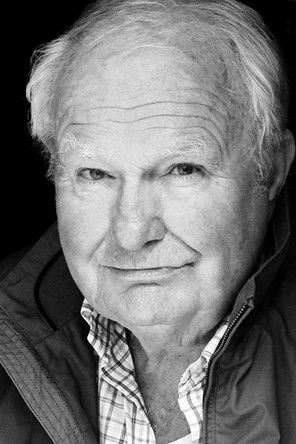 Shane Rimmer in The People That Time Forgot