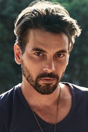 Skeet Ulrich in Armored