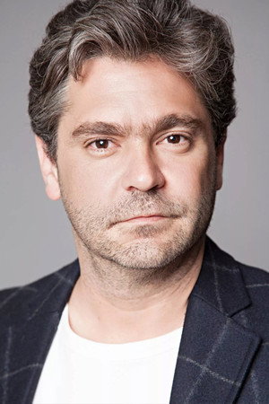 Martín Altomaro in Sexomáticos