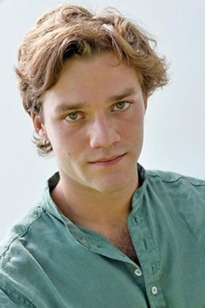 Lorenzo Richelmy in Fuori la verità