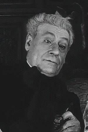 Luc Dartagnan in The Fall of the House of Usher
