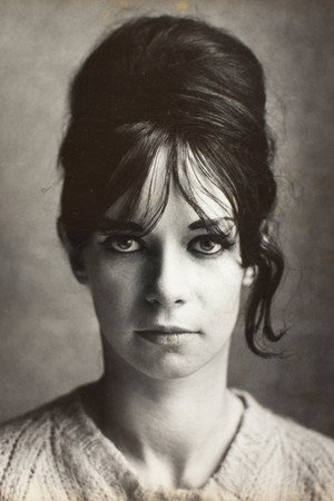 Marianne Benet in Shake Hands with the Devil