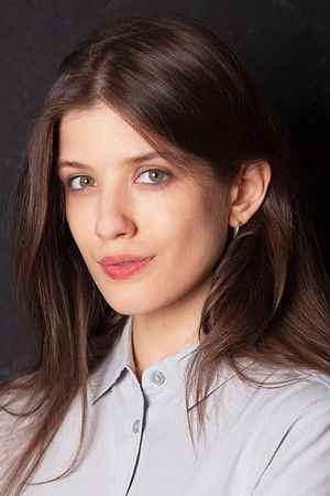 Anna Chipovskaya in Hockey Dads