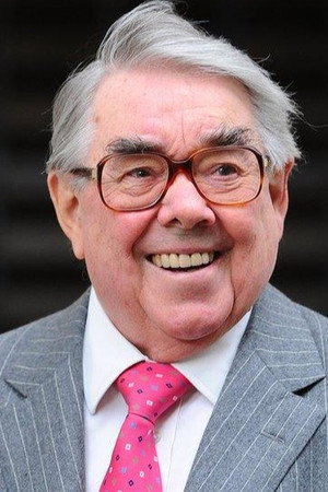 Ronnie Corbett in Fierce Creatures