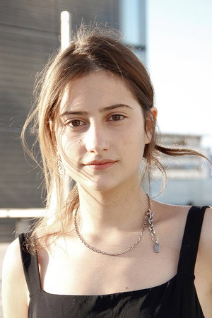 Lola Créton in Les parents terribles