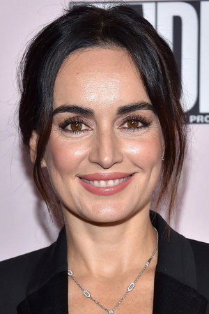 Ana de la Reguera in Nacho Libre