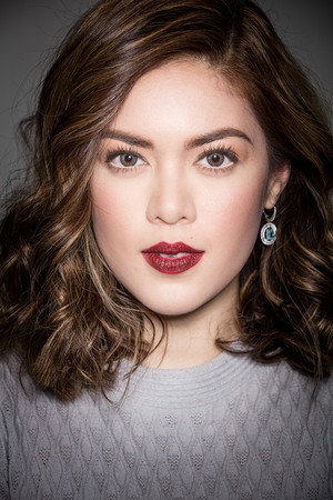Shaina Magdayao in Single/Single: Love Is Not Enough
