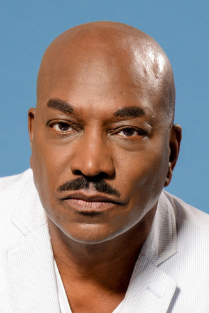 Clifton Powell in Ray