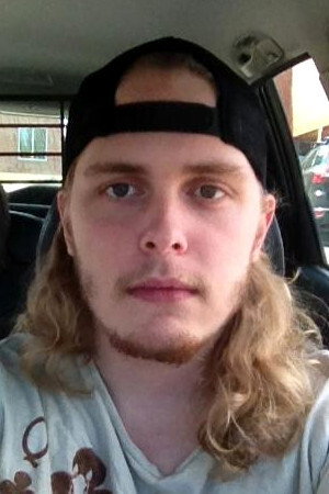 Holden McNeil in Playdurizm