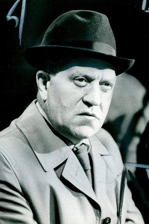 Roddy McMillan in Ring of Bright Water