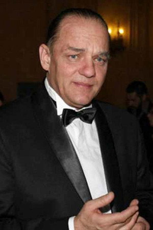 Valentin Popescu in Miracle