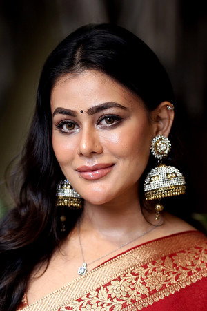 Sneha Gupta in Wedding Anniversary