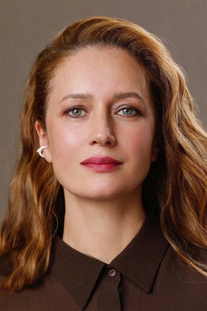Viktoriya Isakova in Guest from the Future