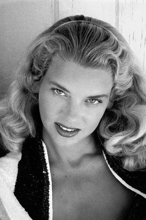 Eve Meyer in Eve and the Handyman