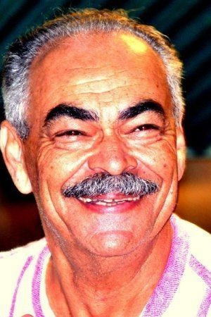 Ismael 'East' Carlo in Bandidas